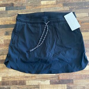 Black Athleta Crest  Skort